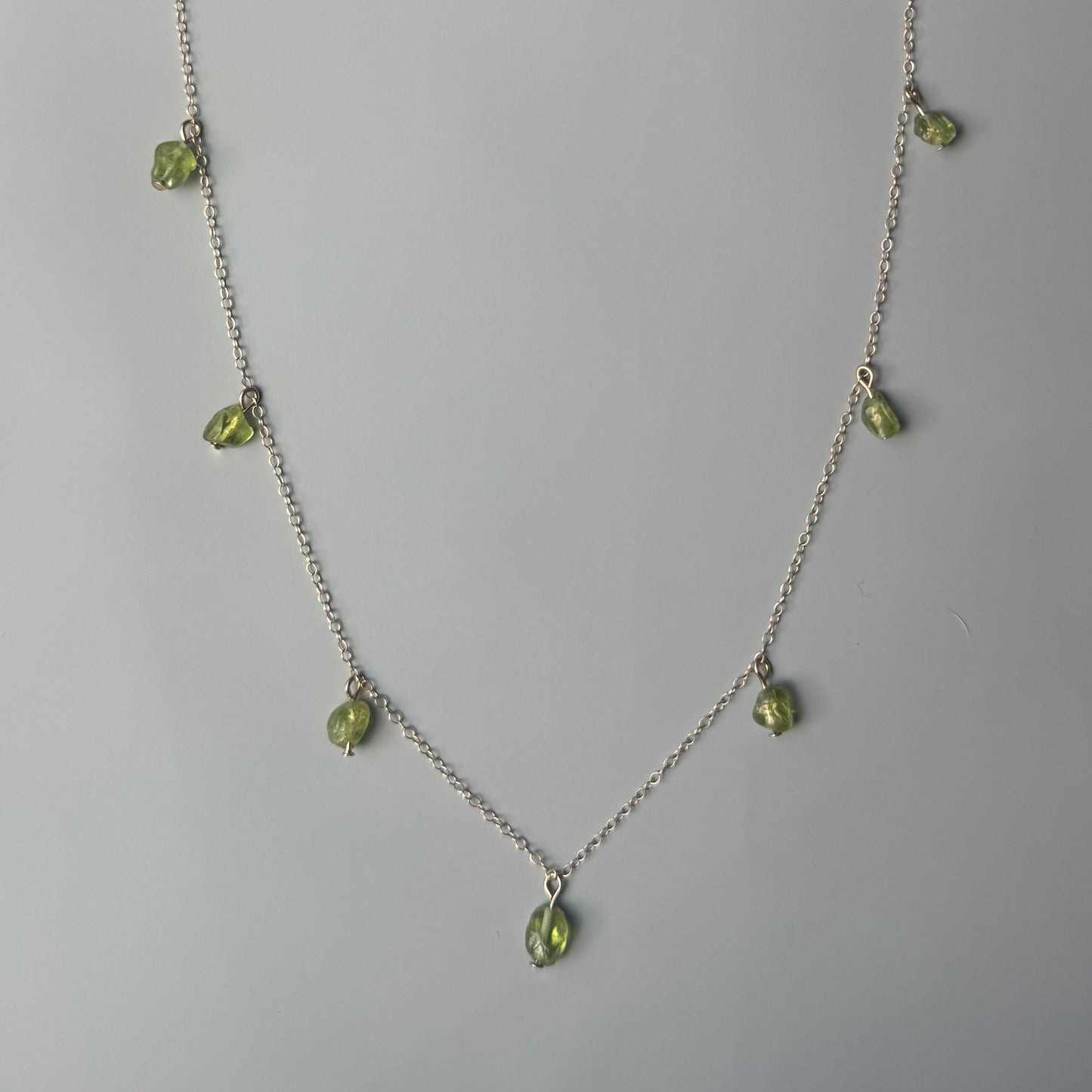 Nereid long necklace with peridot