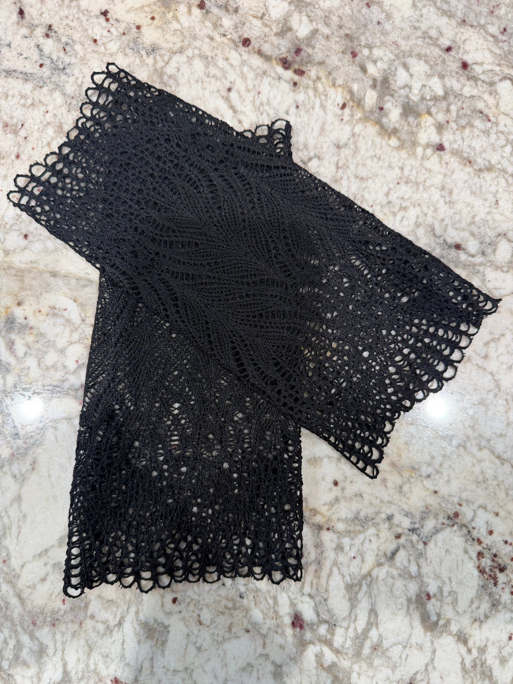 Black Lace Fingerless Glove Cuff