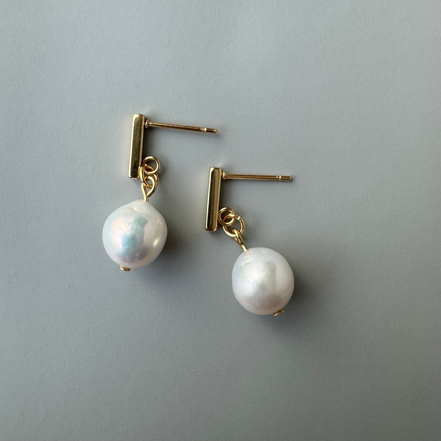 Single pearl everyday earrings